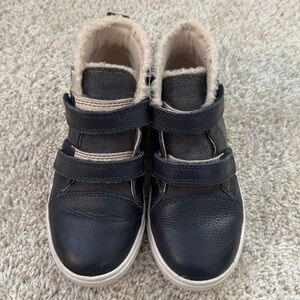 Toddler Ugg Velcro shoes